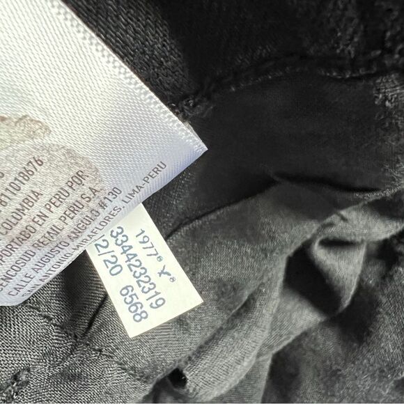 American Eagle pleated mom Jean shorts - Picture 5 of 7